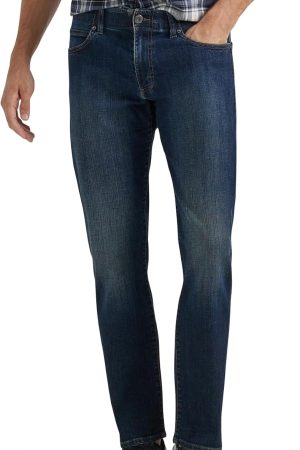 Men's Extreme Motion Straight Taper Jean